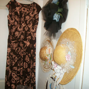 - BEIGE ON BROWN FLORALS HAWAIIAN KNIT DRESS, LG